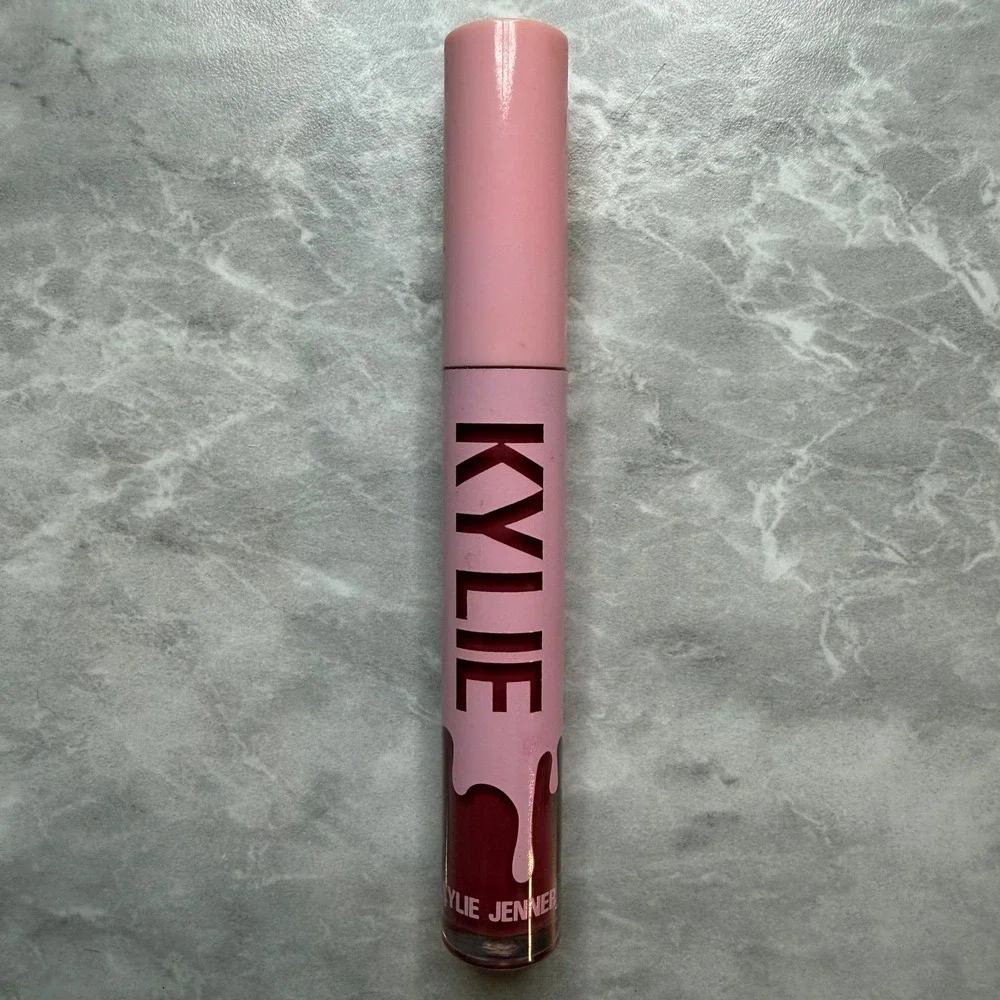 Kylie Cosmetics Mauve Liquid Lipstick